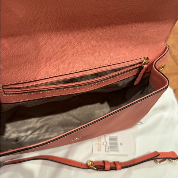 Brand new MK purse - Picture 7 of 11